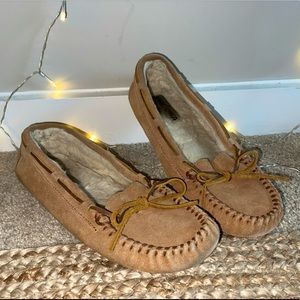 MINNETONKA- Women’s Moccasins